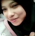 Semi Indo Hijab Tipis Tipis Dalam Mobil