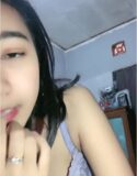 Carla Mahasiswi Cakep Lepas Branya Pamer Uting